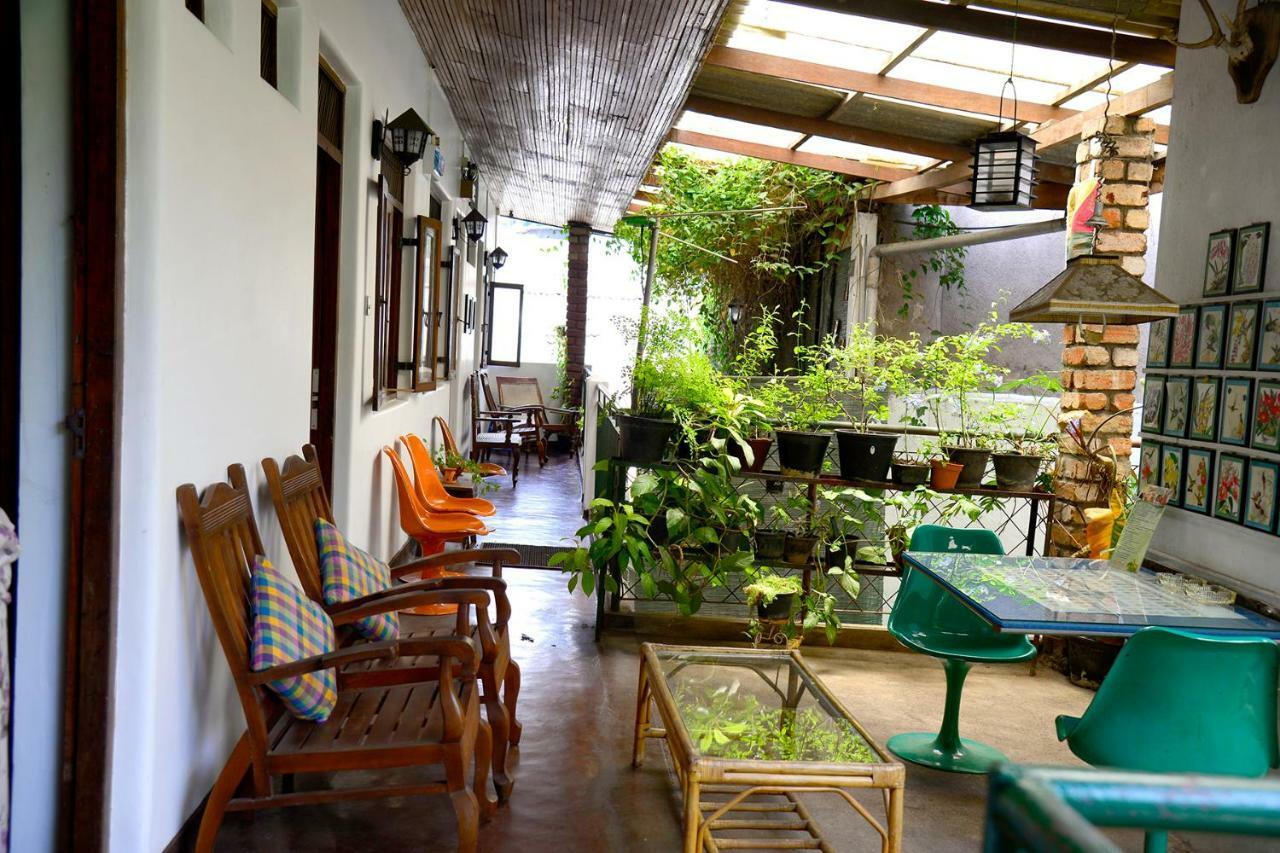 Kandy Inn Madugalle'S Family Guest House Exterior foto